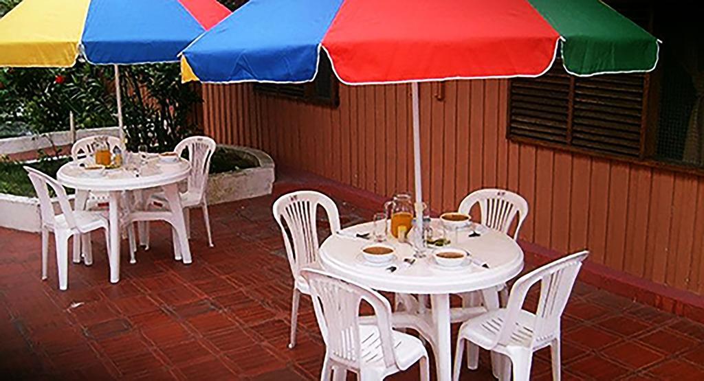 Hostal Castro Galapagos 푸에르토아요라 외부 사진